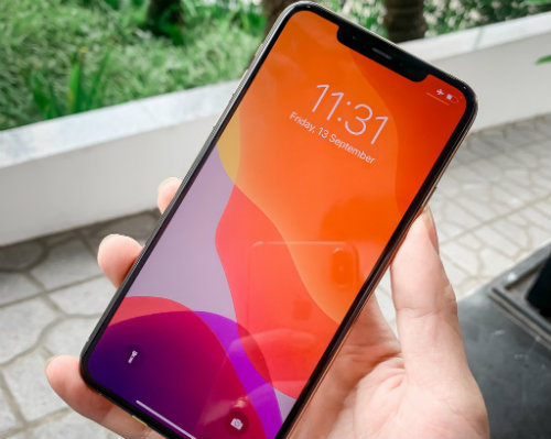 Tắt đèn Pin iPhone 11