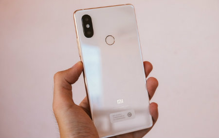 Xiaomi-Mi-8-SE